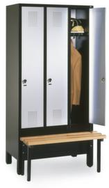 C+P Umkleideschrank Evolo lichtgrau mit vorgebauter Sitzbank + 4 Abteile je 2 gemeinsam verschließbar, Abteilbreite 1600 mm