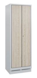 C+P Garderobenschrank Evolo mit Dekor-Türen - 2 Abteile - je 2 gemeinsam verschließbar, Abteilbreite 300 mm