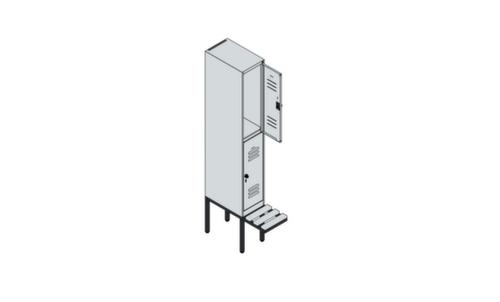 C+P Doppelstöckiger Spind Classic Plus mit Sitzbank, Abteilbreite 300 mm